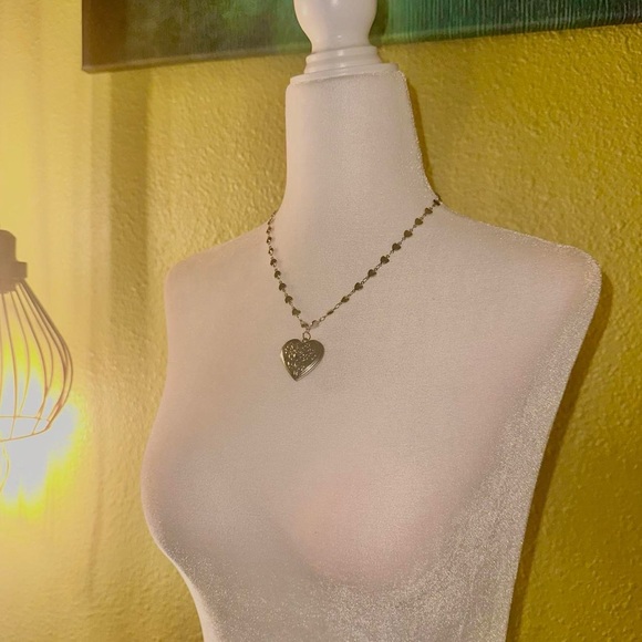 Silver Locket with Heart Chain - Picture 3 of 7